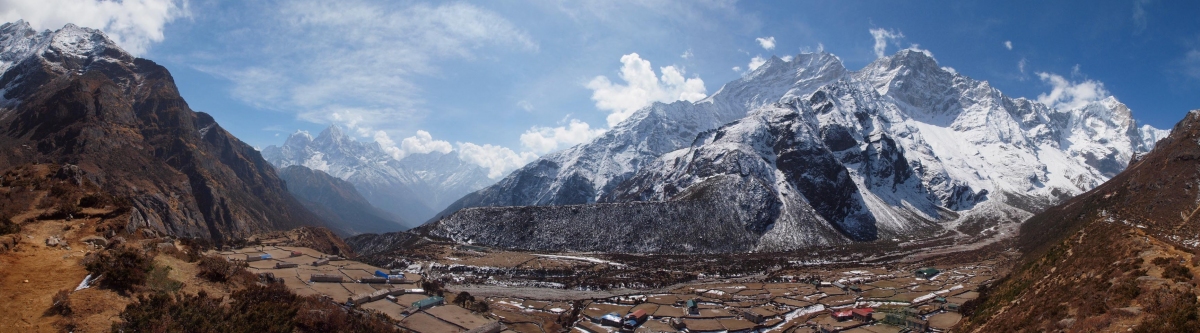 1003 Nepal_Panorama2s (simonsimages)  [flickr.com]  CC BY 
Informazioni sulla licenza disponibili sotto 'Prova delle fonti di immagine'