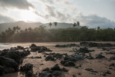 2012SaoTome-358 (Helena Van Eykeren)  [flickr.com]  CC BY 
Informazioni sulla licenza disponibili sotto 'Prova delle fonti di immagine'