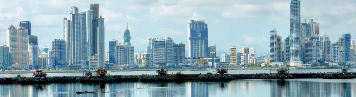 HDR - Panama City, Panama (Matthew Straubmuller)  [flickr.com]  CC BY 
Informazioni sulla licenza disponibili sotto 'Prova delle fonti di immagine'