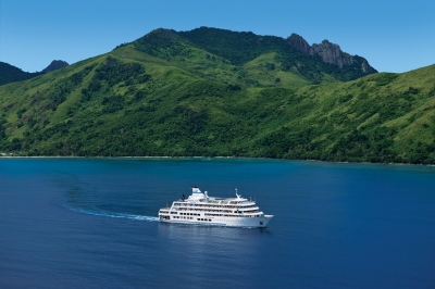 Captain Cook Cruises Reef Endeavour (Roderick Eime)  [flickr.com]  CC BY 
Informazioni sulla licenza disponibili sotto 'Prova delle fonti di immagine'