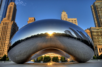Cloud Gate (Robert Lowe)  [flickr.com]  CC BY 
Informazioni sulla licenza disponibili sotto 'Prova delle fonti di immagine'
