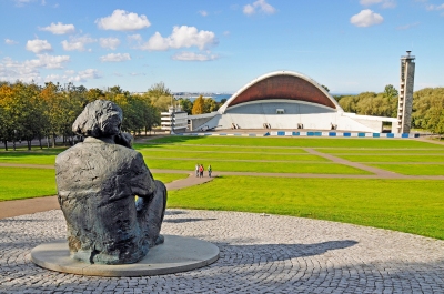 Estonia_1456 - Sing to defeat a enemy.. (Dennis Jarvis)  [flickr.com]  CC BY-SA 
Informazioni sulla licenza disponibili sotto 'Prova delle fonti di immagine'