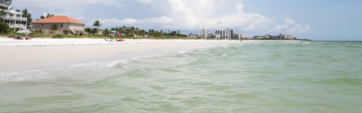 Fort Myers Beach, Florida, USA (dconvertini)  [flickr.com]  CC BY-SA 
Informazioni sulla licenza disponibili sotto 'Prova delle fonti di immagine'