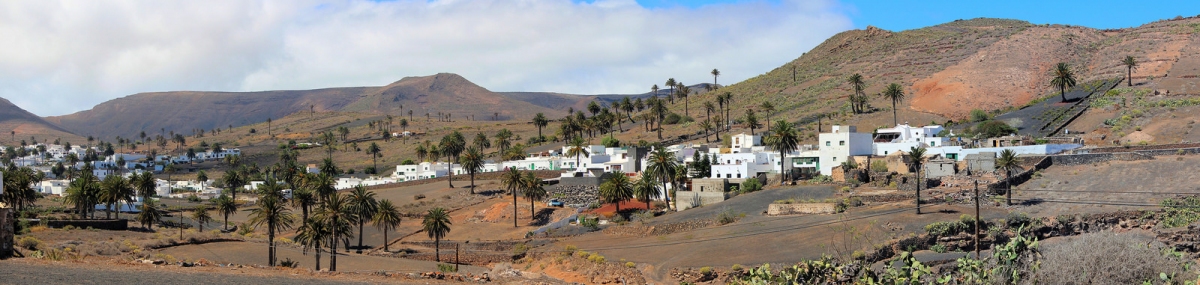 Haria village (Joan Campderrós-i-Canas)  [flickr.com]  CC BY 
Informazioni sulla licenza disponibili sotto 'Prova delle fonti di immagine'