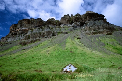 Iceland (Alessio Maffeis)  [flickr.com]  CC BY 
Informazioni sulla licenza disponibili sotto 'Prova delle fonti di immagine'