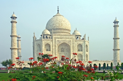 India-6117 - Taj Mahal (Dennis Jarvis)  [flickr.com]  CC BY-SA 
Informazioni sulla licenza disponibili sotto 'Fonti di immagine'