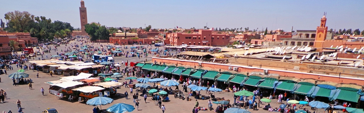 Jemaa El Fna (Barbaragin)  [flickr.com]  CC BY-SA 
Informazioni sulla licenza disponibili sotto 'Prova delle fonti di immagine'