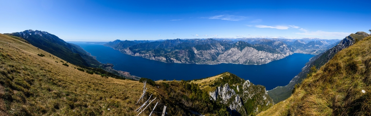 Lago di Garda dal Monte Baldo (Siegfried Rabanser)  [flickr.com]  CC BY 
Informazioni sulla licenza disponibili sotto 'Prova delle fonti di immagine'