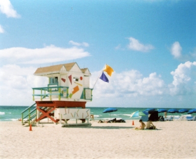 Lifeguard Station South Beach (Phillip Pessar)  [flickr.com]  CC BY 
Informazioni sulla licenza disponibili sotto 'Prova delle fonti di immagine'