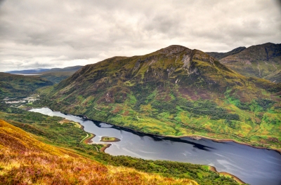 Loch Leven, Scotland (mendhak)  [flickr.com]  CC BY-SA 
Informazioni sulla licenza disponibili sotto 'Prova delle fonti di immagine'