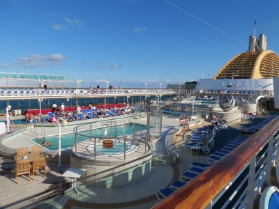 Lux First Cruise (Simply Luxury Travel)  [flickr.com]  CC BY-ND 
Informazioni sulla licenza disponibili sotto 'Prova delle fonti di immagine'