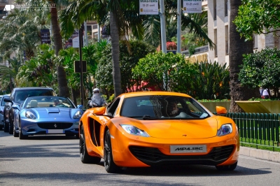 McLaren MP4-12C (Alexandre Prévot)  [flickr.com]  CC BY-SA 
Informazioni sulla licenza disponibili sotto 'Prova delle fonti di immagine'