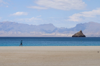 Mindelo, São Vicente, Cabo Verde (Caroline Granycome)  [flickr.com]  CC BY-SA 
Informazioni sulla licenza disponibili sotto 'Prova delle fonti di immagine'