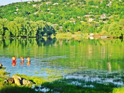 Nistru Rezina (Vasiok1)  [flickr.com]  CC BY 
Informazioni sulla licenza disponibili sotto 'Prova delle fonti di immagine'