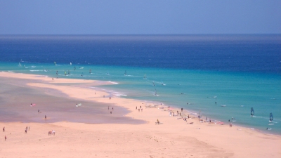Playa Sotavento (16:9clue)  [flickr.com]  CC BY 
Informazioni sulla licenza disponibili sotto 'Prova delle fonti di immagine'