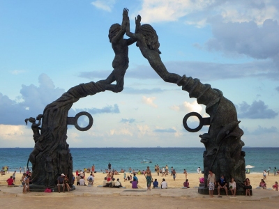 Portal Maya (David Stanley)  [flickr.com]  CC BY 
Informazioni sulla licenza disponibili sotto 'Prova delle fonti di immagine'