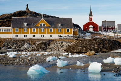 postcard from Nuuk (Thomas Leth-Olsen)  [flickr.com]  CC BY-SA 
Informazioni sulla licenza disponibili sotto 'Prova delle fonti di immagine'