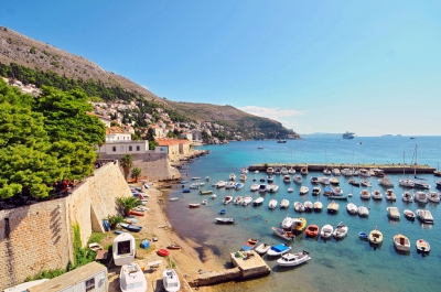 The port of Dubrovnik (Tambako The Jaguar)  [flickr.com]  CC BY-ND 
Informazioni sulla licenza disponibili sotto 'Prova delle fonti di immagine'