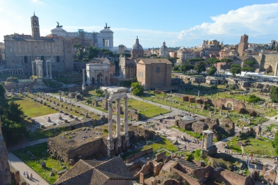 The Roman Forum (Francisco Anzola)  [flickr.com]  CC BY 
Informazioni sulla licenza disponibili sotto 'Prova delle fonti di immagine'