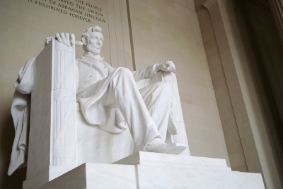 Washington DC - Lincoln memorial (Karlis Dambrans)  [flickr.com]  CC BY 
Informazioni sulla licenza disponibili sotto 'Prova delle fonti di immagine'